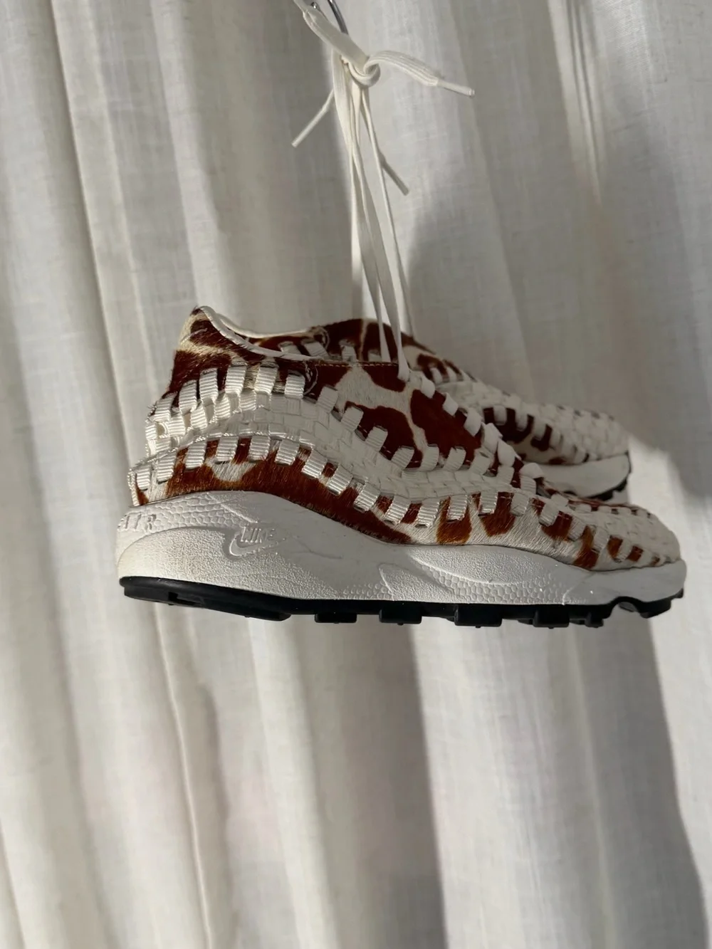 Nike Air Footscape Woven Sneakers 5.5